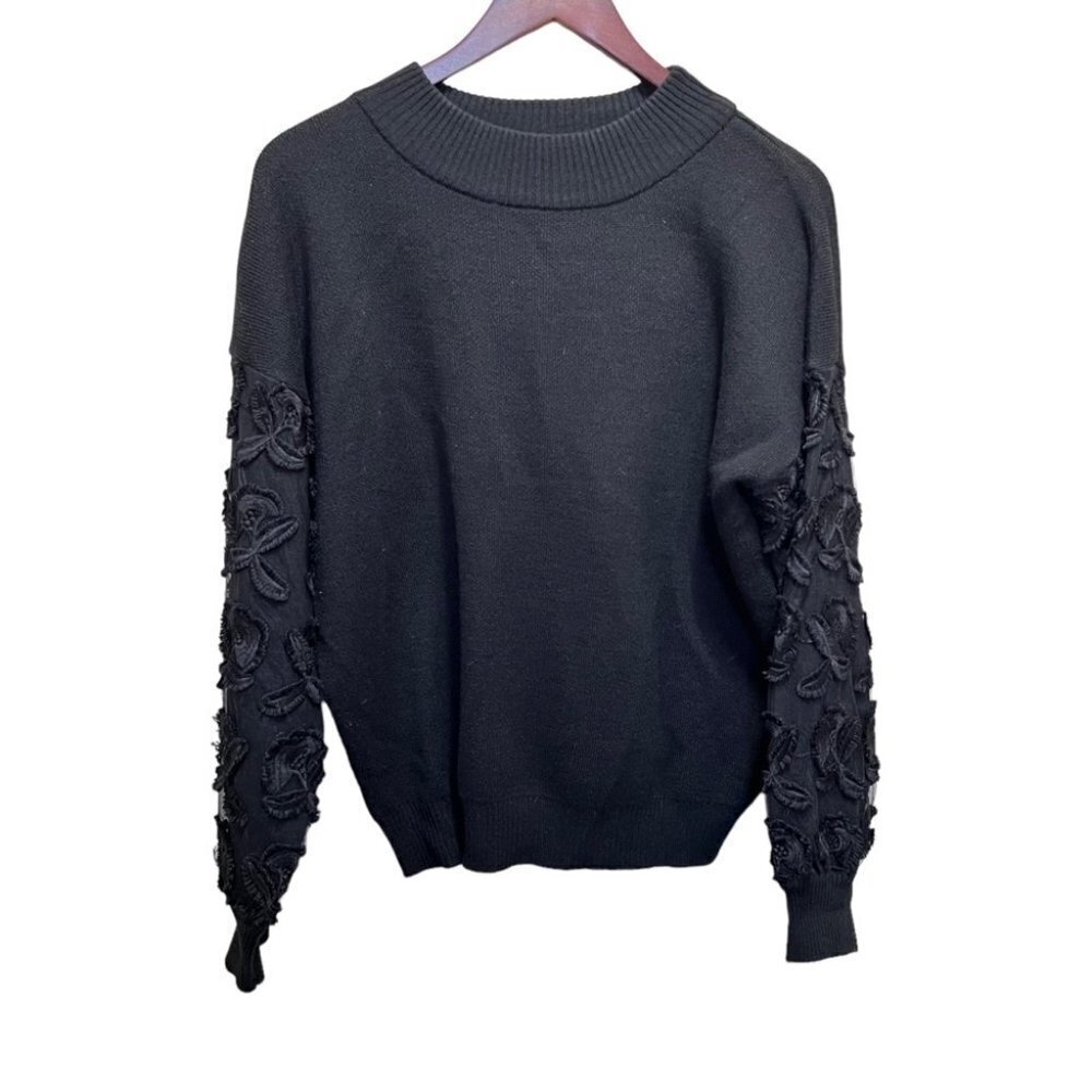 AMARYLLIS Black Floral Wool Blend Crew Neck Sweater Size Medium